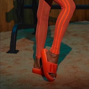 Ivy Park x Adidas Slide Sandals🥰
